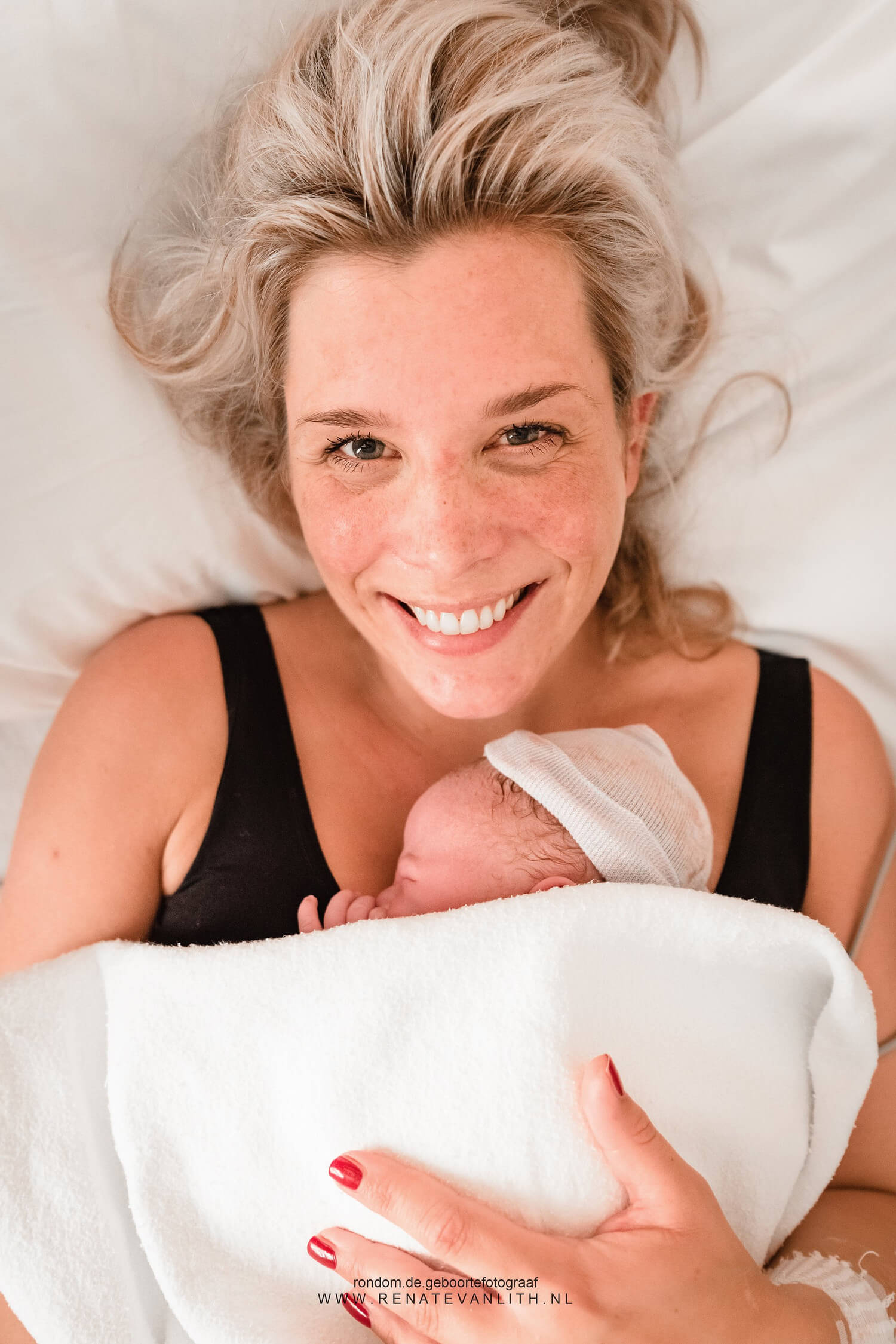 baby met moeder.jpeg